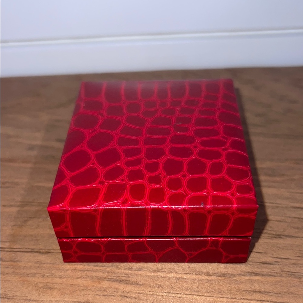 NWOT - Swarovski Silver Necklace and Earrings with Circular Pendant - Picture 4 of 6